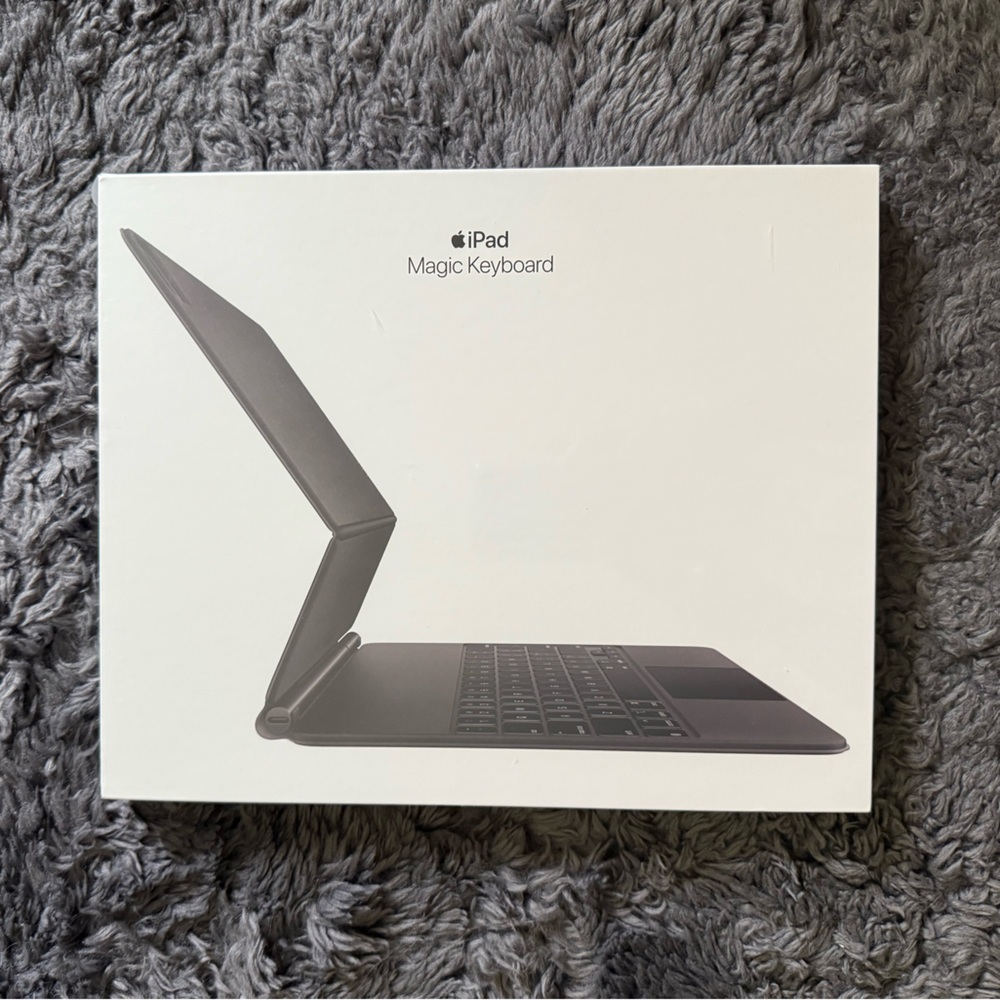 Apple iPad Magic Keyboard - Black